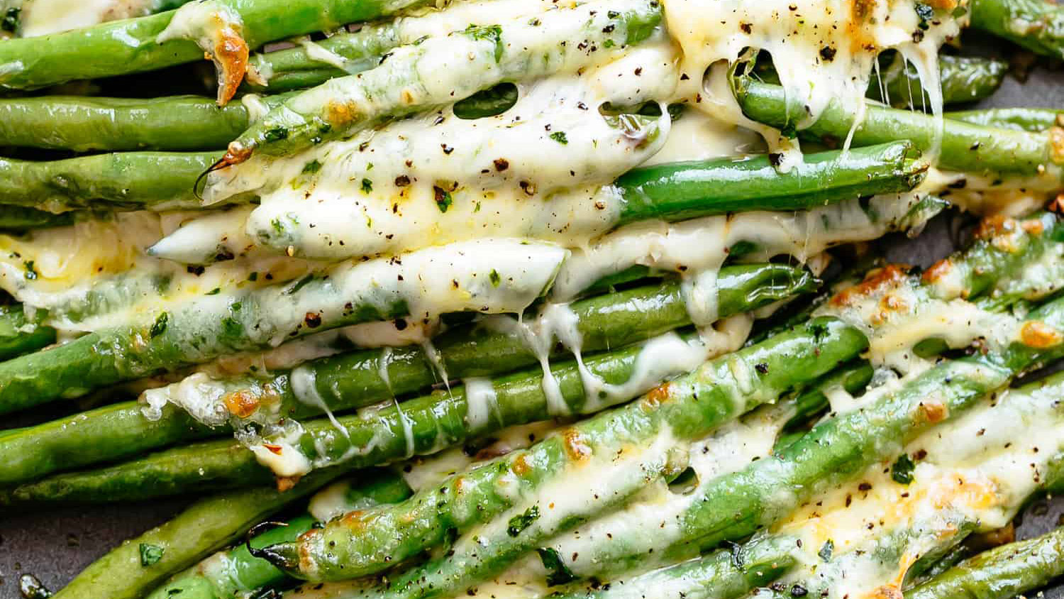 Cheesy Roasted Green Beans
